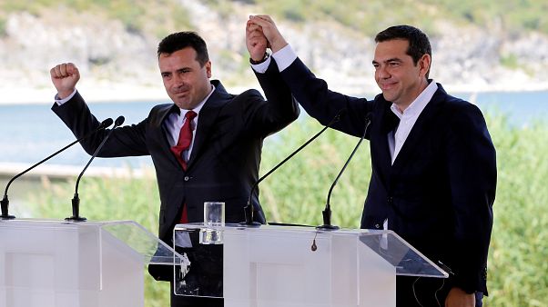 Réconciliation actée entre Grecs et Macédoniens Réconciliation actée entre Grecs et Macédoniens