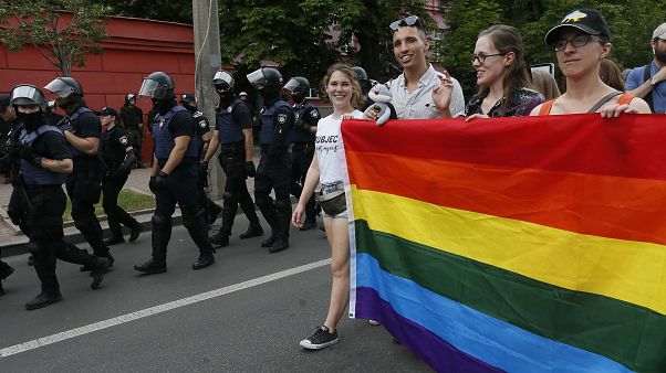 "Марш равенства" в Киеве: парад и задержания "Марш равенства" в Киеве: парад и задержания