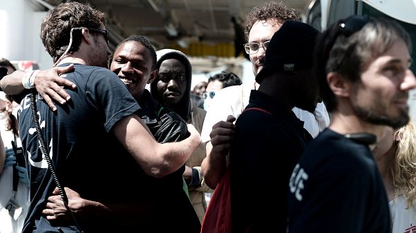 Las ONG arremeten contra Europa por su gestión de la crisis del Aquarius Las ONG arremeten contra Europa por su gestión de la crisis del Aquarius