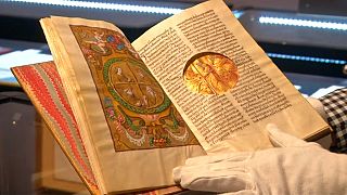 مخطوطة قروسطية تجلب أكثر من 4 مليون يورو في مزاد فرنسي