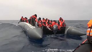 La cifra de solicitantes de asilo cae un 44% en la UE