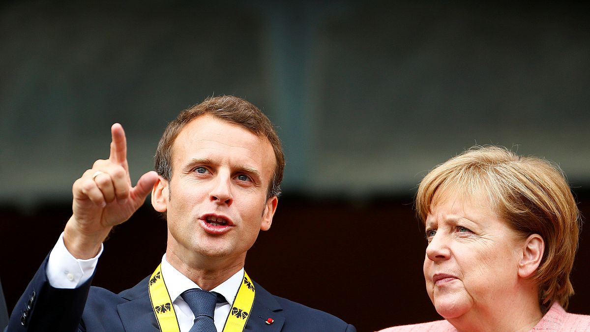 Макрон и Меркель ищут ответ на миграционный вызов