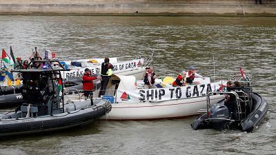 França proíbe barcos da "Flotilha da Liberdade" de atracar em Paris