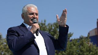 رئيس الوزراء التركي: 30 ألف سوري سيشاركون في انتخابات تركيا بعد حصولهم على الجنسية