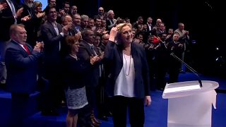 Марин Ле Пен придется вернуть деньги Европарламенту