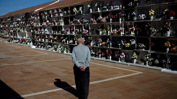 Cada vez nacen menos niños en España Cada vez nacen menos niños en España