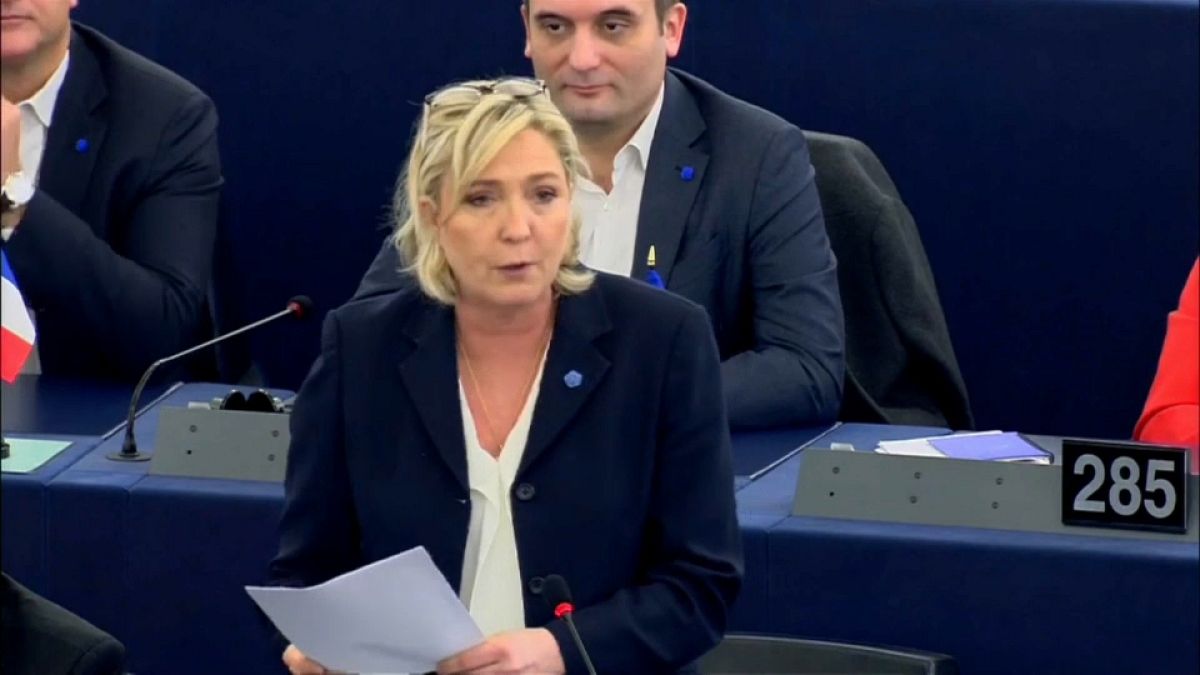 Parlamento europeo, Le Pen condannata a restituire 300.000 euro