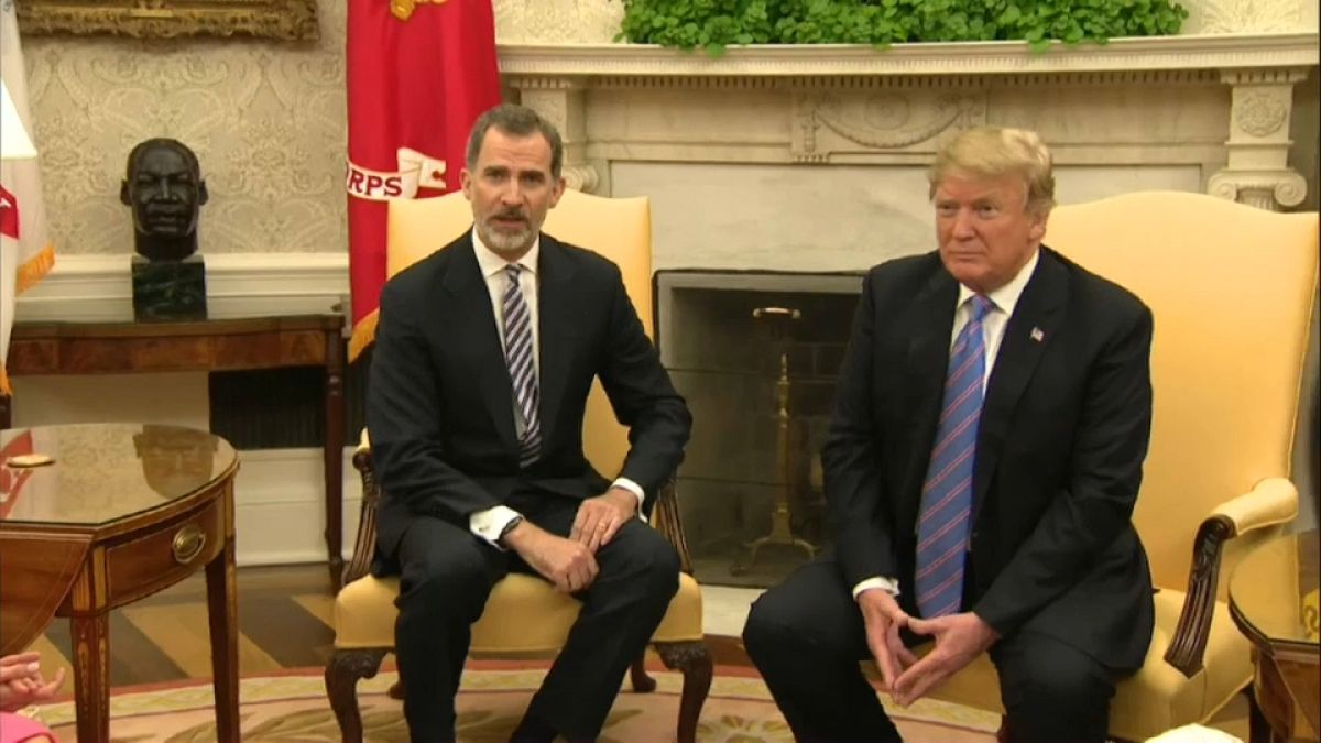 Donald Trump recibe a los reyes de España en la Casa Blanca