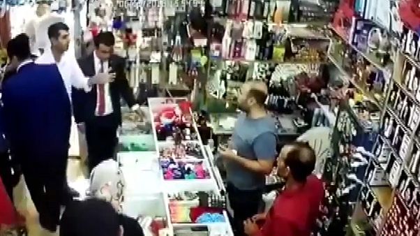 Suruç'taki kavganın güvenlik kamerası görüntüleri yayınlandı Suruç'taki kavganın güvenlik kamerası görüntüleri yayınlandı