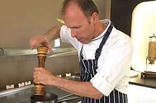 Blind man completes cooking school with A grade in Hungary