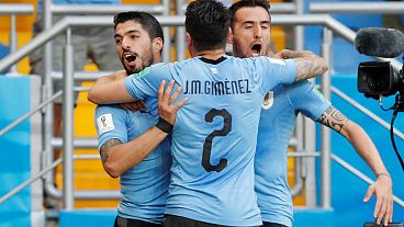 كأس العالم: منتخبا أوروغواي وروسيا يقصيان السعودي والمصري