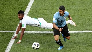 Uruguay vence a Arabia Saudí y pasa a octavos de final