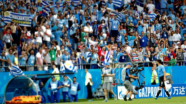 Uruguay, Suudi Arabistan'ı 1-0 yenerek son 16 turuna yükseldi Uruguay, Suudi Arabistan'ı 1-0 yenerek son 16 turuna yükseldi