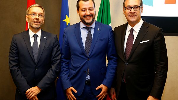Österreich und Italien wollen Wende in Einwanderungspolitik Österreich und Italien wollen Wende in Einwanderungspolitik