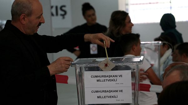 İki kez oy kullandığı öne sürülen Şengül Erdoğan serbest İki kez oy kullandığı öne sürülen Şengül Erdoğan serbest