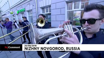 Une fanfare à l'heure du foot à Nijni Novgorod