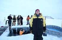 Australische Antarktis-Expeditionsteilnehmer feiern Wintersonnenwende
