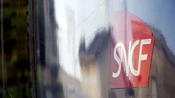 Trotz Verabschiedung: Streik gegen Bahnreform geht weiter Trotz Verabschiedung: Streik gegen Bahnreform geht weiter