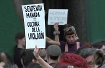 'La Manada' em liberdade por 6 mil euros