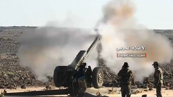 الأسد يكثف هجومه على المعارضة في درعا والمدنيون يفرون