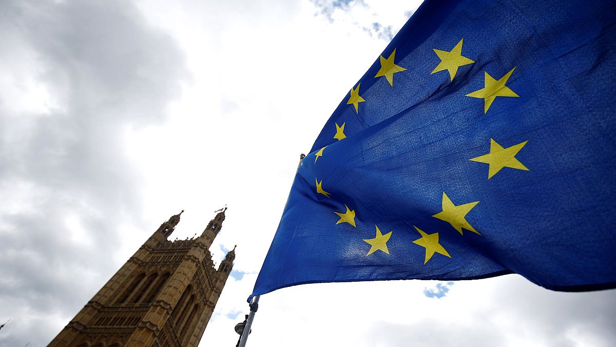EU-Bürger in Großbritannien dürfen nach dem Brexit für 74 € bleiben