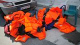 İspanya'ya ulaşan mültecilere ait can yelekleri