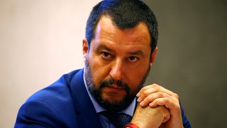 Escritor Roberto Saviano diz que Matteo Salvini é um "palhaço"