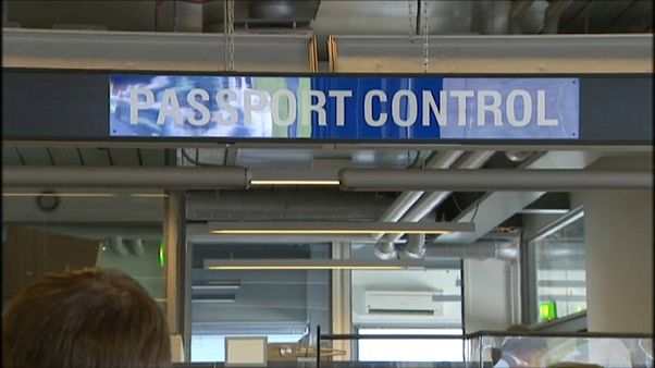 Adeptos do Mundial de Futebol da Rússia tentam entrar ilegalmente na Europa Adeptos do Mundial de Futebol da Rússia tentam entrar ilegalmente na Europa