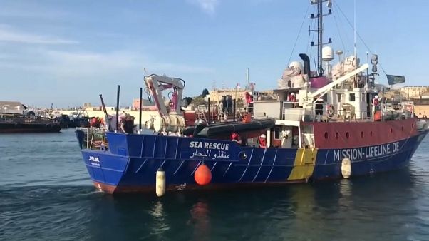 Deutsches Rettungsschiff auf Irrfahrt im Mittelmeer Deutsches Rettungsschiff auf Irrfahrt im Mittelmeer