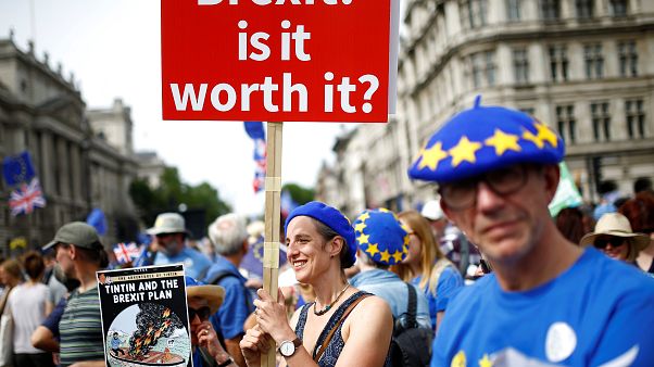 Protestos anti-brexit invadem ruas de Londres Protestos anti-brexit invadem ruas de Londres