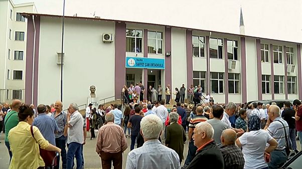 Турция голосует на выборах Турция голосует на выборах