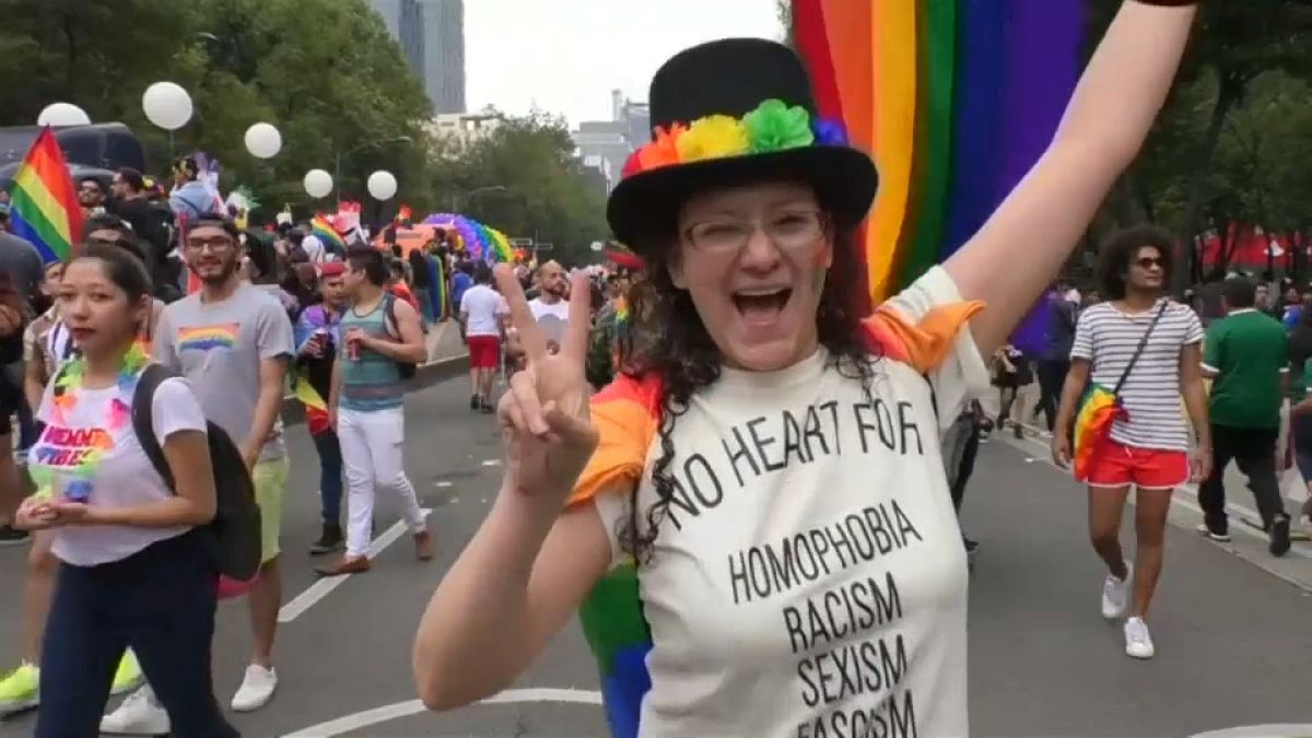 Messico, 250mila al Gay Pride per diritti omosessuali e LGBT