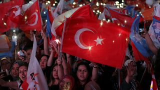 إردوغان يعلن فوزه في الانتخابات ويقول إن الأتراك منحوه التفويض