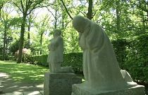 Statues of grieving parents at Vladslo cemetary in Belgium