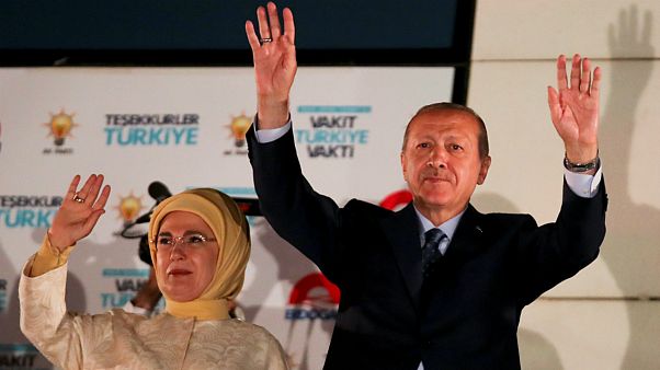 اردوغان رسما در انتخابات ترکیه پیروز شد اردوغان رسما در انتخابات ترکیه پیروز شد