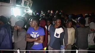 Ezreket fordít vissza a líbiai parti őrség
