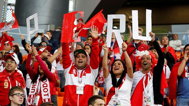 Con Francia ya en octavos, Dinamarca y Australia buscan pasar y Perú defender su honor Con Francia ya en octavos, Dinamarca y Australia buscan pasar y Perú defender su honor