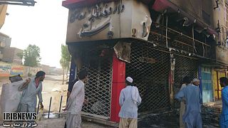داروخانه منتسب به یکی از مظنونان پرونده «دختران ایرانشهر» به آتش کشیده شد