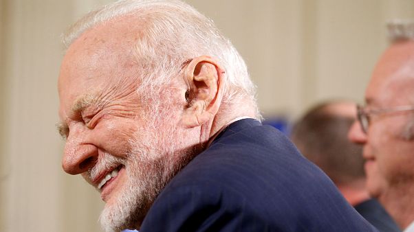 Buzz Aldrin visszavág a gyerekeinek Buzz Aldrin visszavág a gyerekeinek