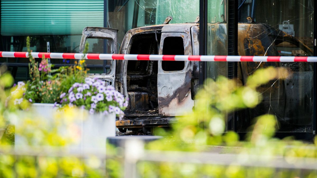 حمله با کامیونت به ساختمان یک روزنامه در هلند