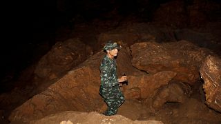 Terceiro dia de buscas pelos jovens tailandeses desaparecidos numa gruta