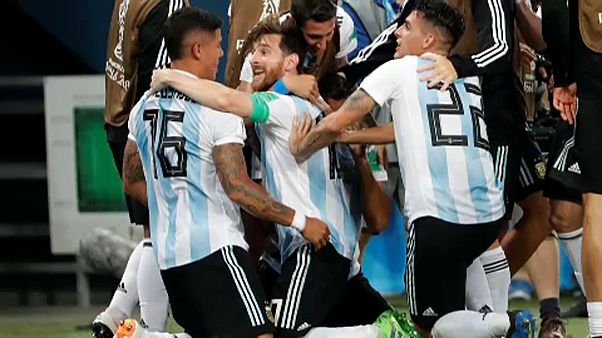 Futball-vb: Argentína továbbjutott Futball-vb: Argentína továbbjutott