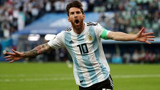 Ο Λιονέλ Μέσι πανηγυρίζει την πρόκριση της Αργεντινής στη φάση των «16»