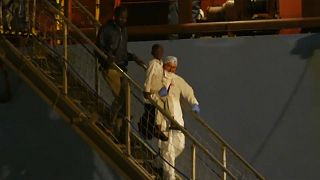 Lösungen für hunderte Migranten an Bord von "Lifeline" und "Alexander Maersk" angepeilt