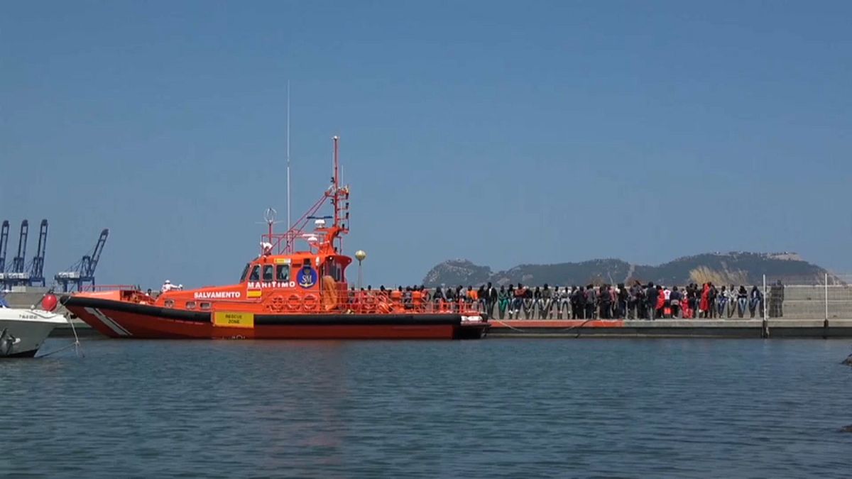 Über 400 Migranten vor Gibraltar gerettet