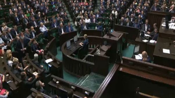 Πολωνία:Τροποποίηση αμφιλεγόμενου νόμου για το Ολοκαύτωμα Πολωνία:Τροποποίηση αμφιλεγόμενου νόμου για το Ολοκαύτωμα