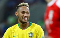 Brasil pasa a octavos tras ganar a Serbia (0-2); le acompaña Suiza