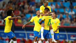 Brasilien und Schweiz erreichen WM-Achtelfinale 