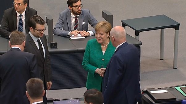 Migranti, Merkel: ""Chi chiede asilo non può scegliersi il Paese" Migranti, Merkel: ""Chi chiede asilo non può scegliersi il Paese"