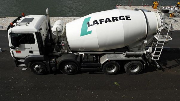 'IŞİD'e ödeme yaptığı gerekçesiyle' Lafarge hakkında insanlığa karşı suça iştiraktan soruşturma 'IŞİD'e ödeme yaptığı gerekçesiyle' Lafarge hakkında insanlığa karşı suça iştiraktan soruşturma